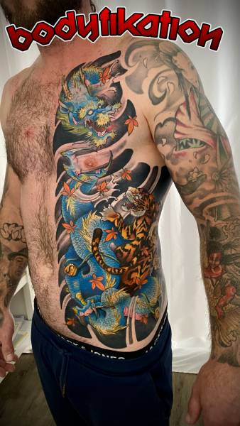 Se faire tatouer un bodysuit ou une grosse pièce en tatouage japonais traditionnel style YAKUZA